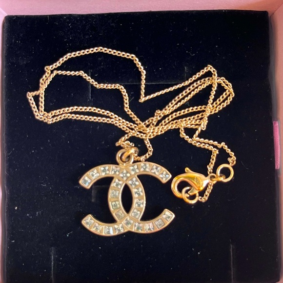 Beautiful Prelove Chanel Coco necklace - Picture 4 of 6